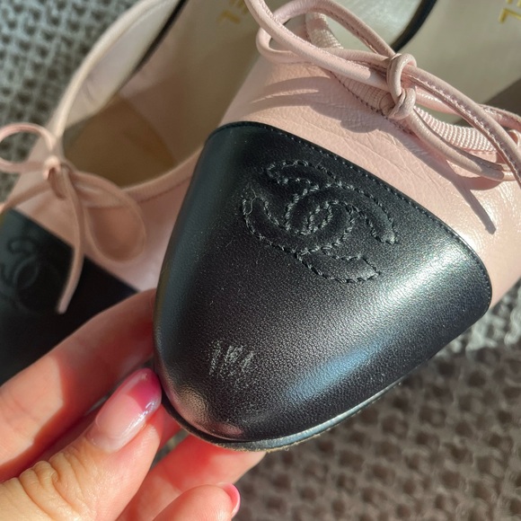 Chanel Cap-Toe Kitten Mules - Picture 4 of 9